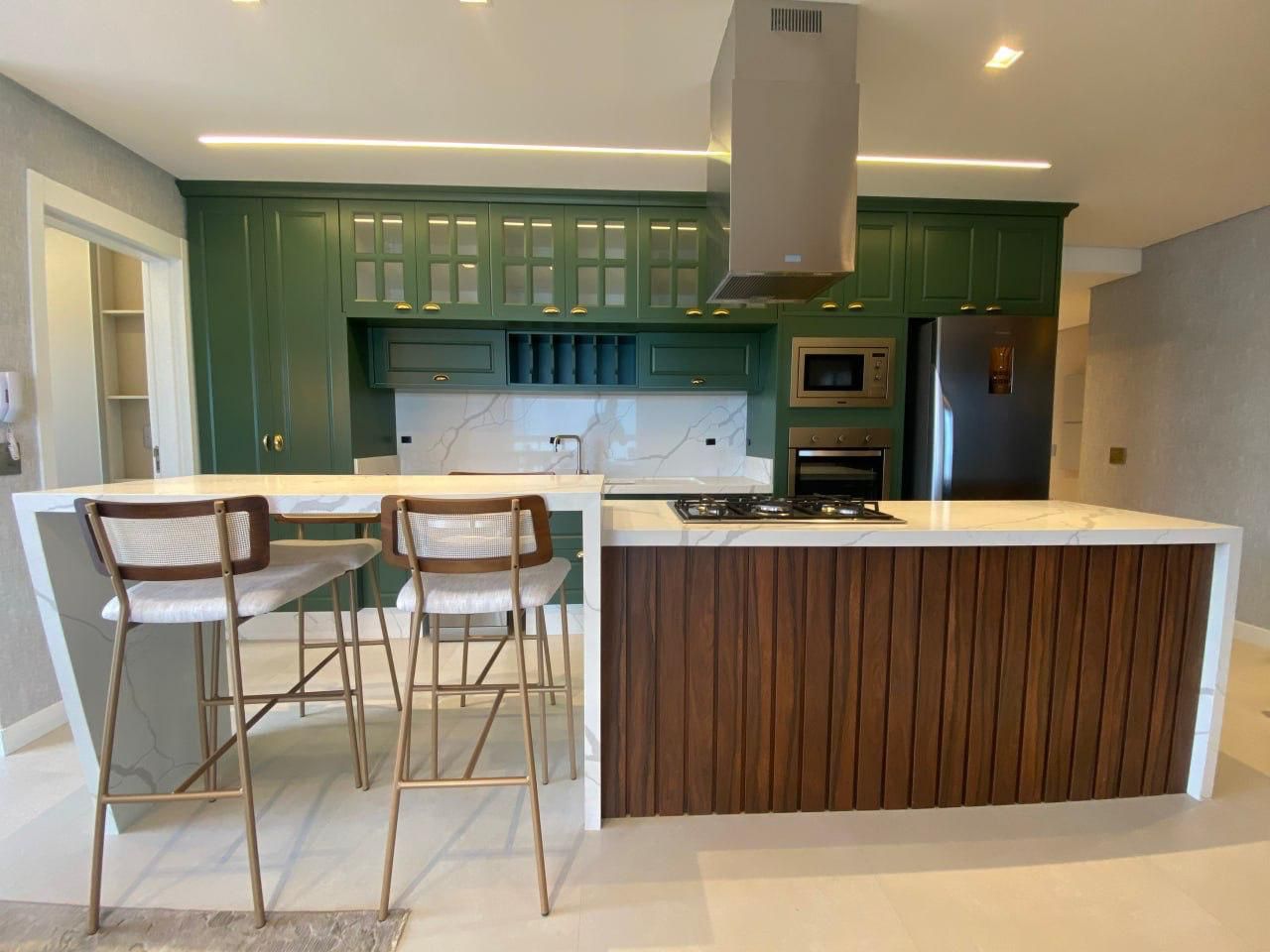 Apartamento finamente mobiliado
