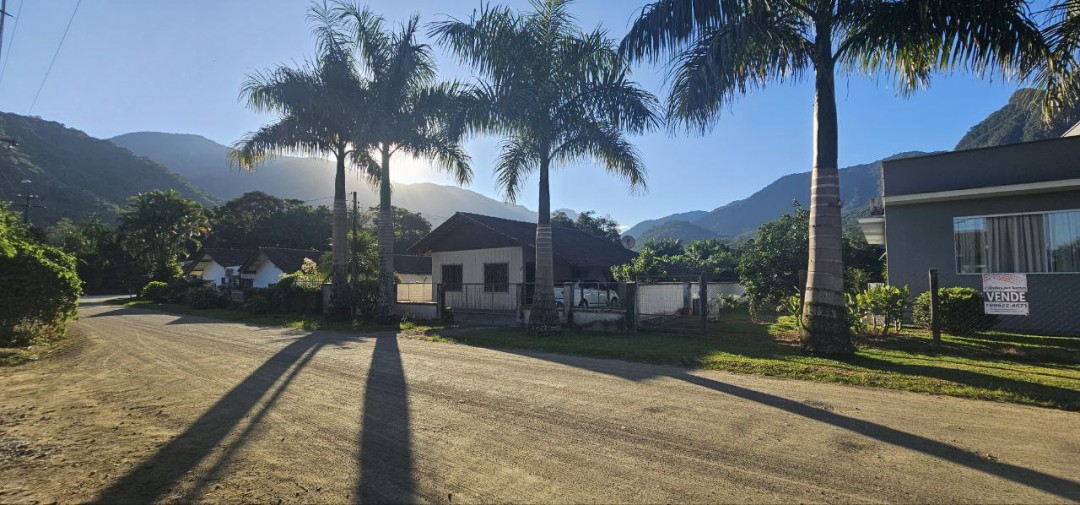 Casa à venda no Itoupava-açú em Schroeder com terreno de 1465m²