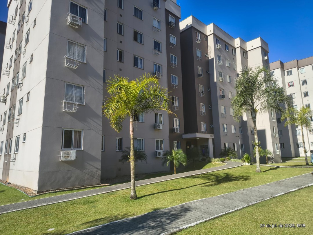 Apartamento Semi Mobiliado à Venda no Condomínio das Pedras em Joao Pessoa